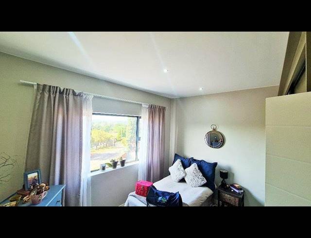 2 BEDROOM APARTMENT FOR SALE IN LYTTELTON MANOR